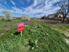 Bolintin- Deal, 2 loturi de teren extravilan 7800 mp si 2500 mp, pret negociabil